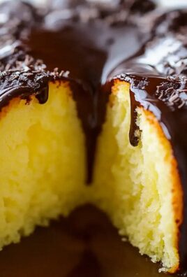 Pyszna babka sernikowa z polewą czekoladową dla każdego łasucha